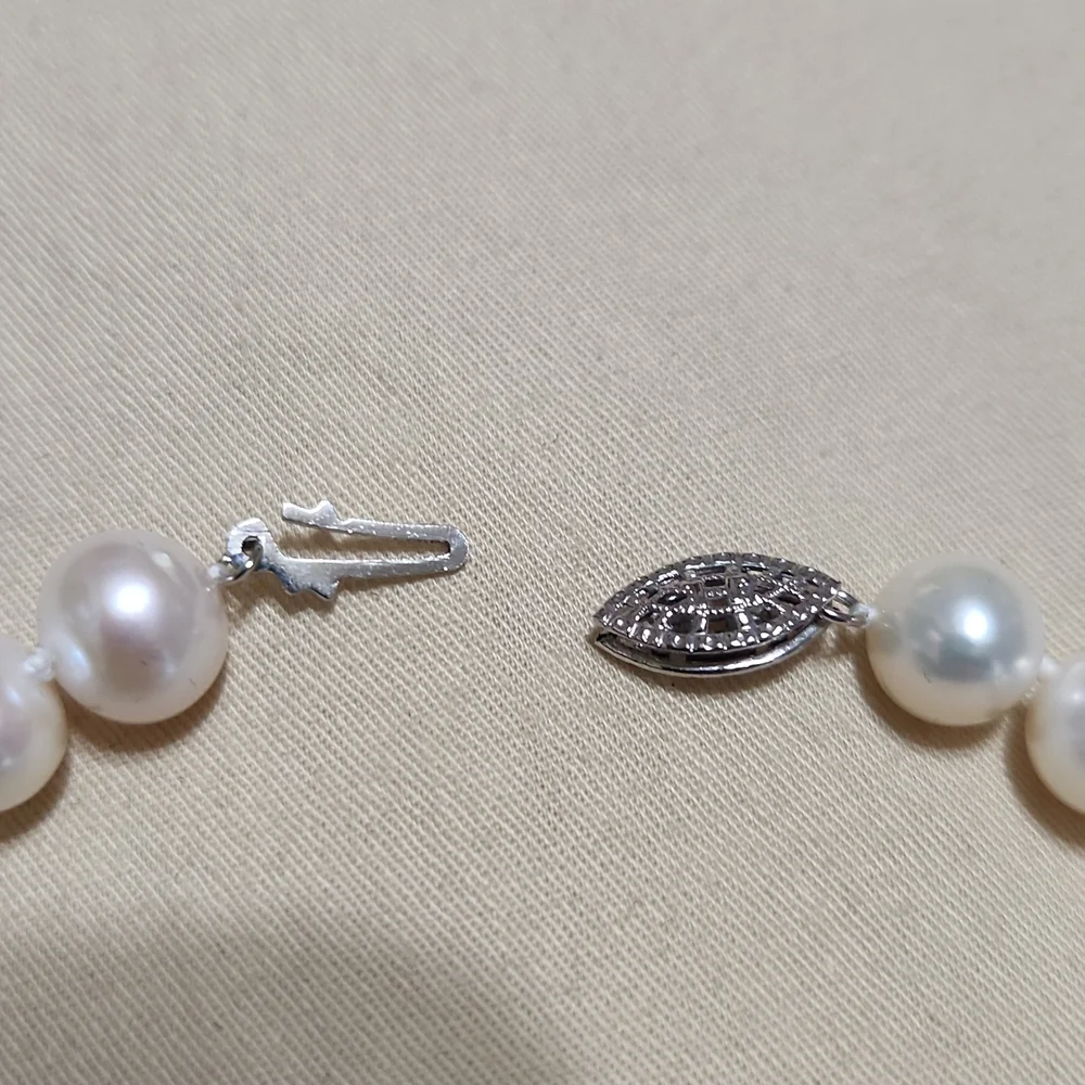 Pearls - Picture 4 of 4